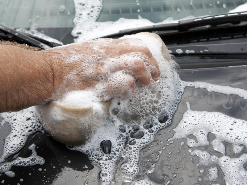 washing-car-1397382_1920